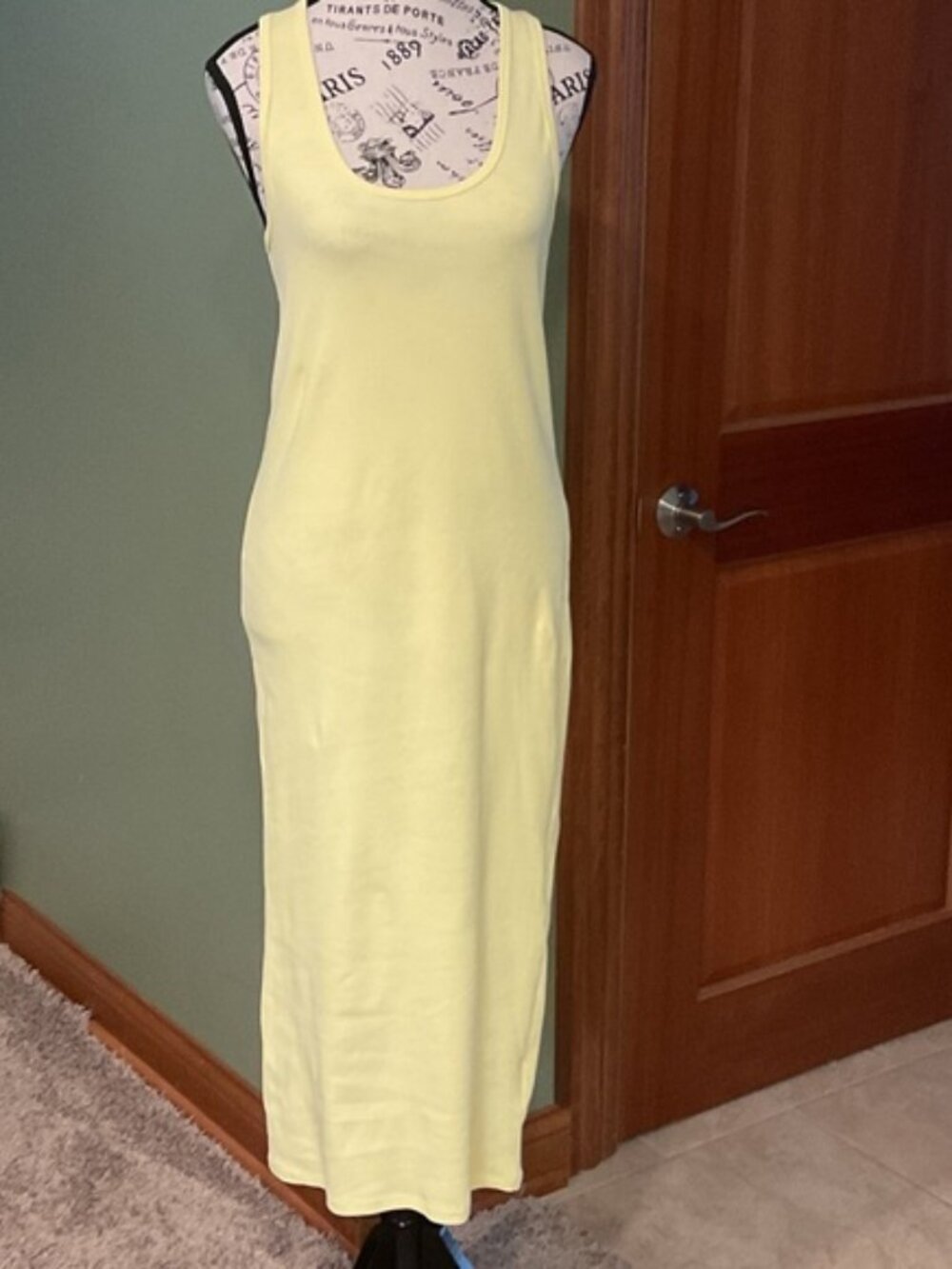 NWT Calvin Klein Jeans Light Yellow Fabric, Size L